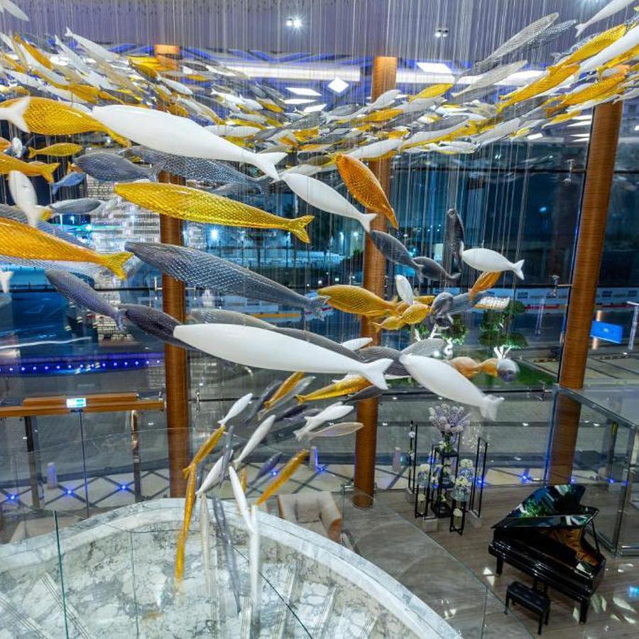 The Bentley Luxury Hotel & Suites Ντόχα Εξωτερικό φωτογραφία The interior of the terminal