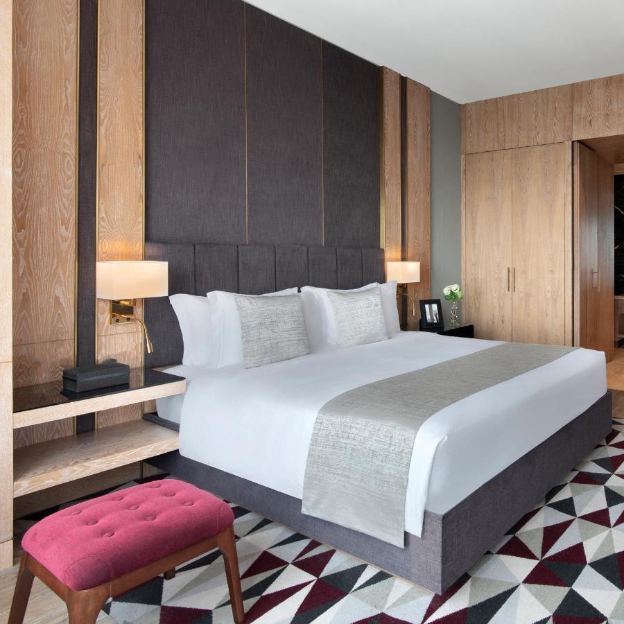 The Bentley Luxury Hotel & Suites Ντόχα Εξωτερικό φωτογραφία