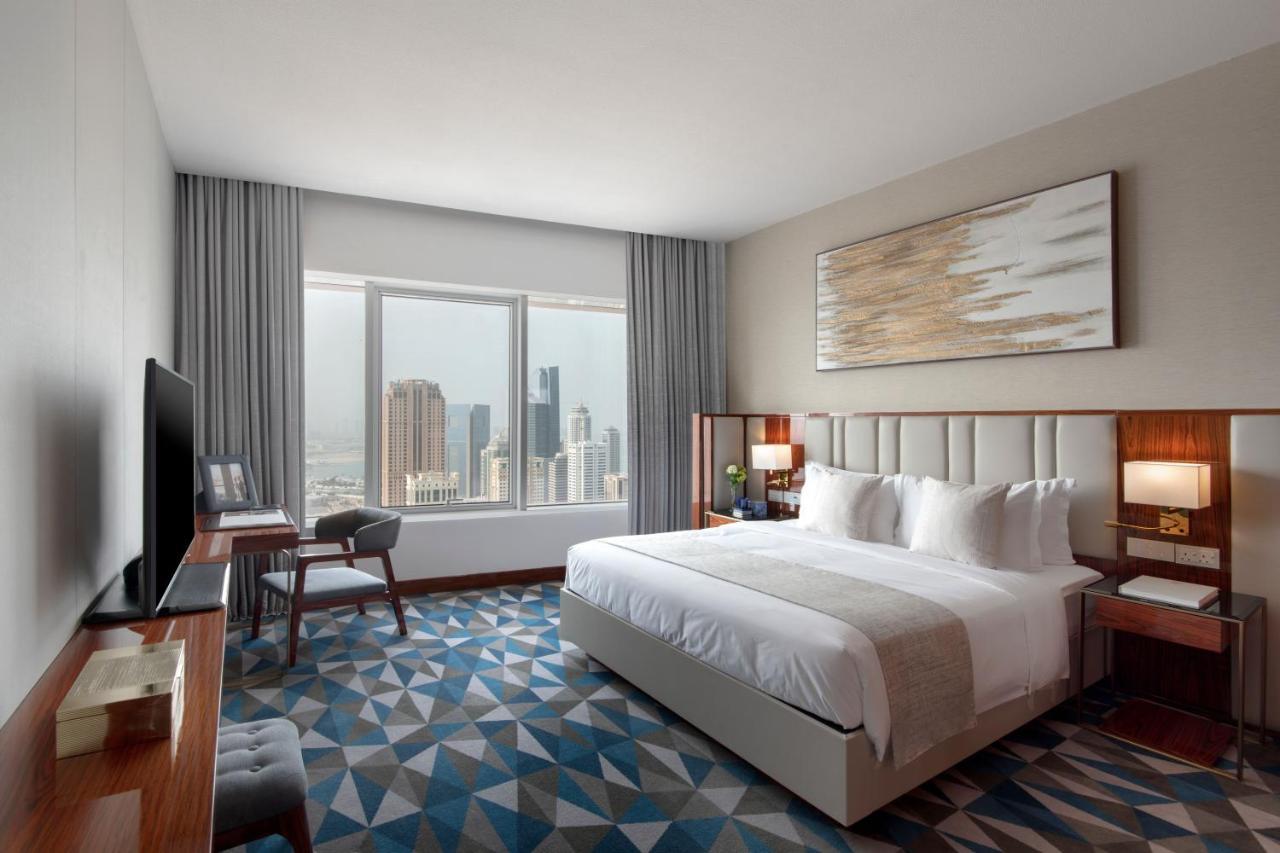 The Bentley Luxury Hotel & Suites Ντόχα Εξωτερικό φωτογραφία A bedroom at the hotel
