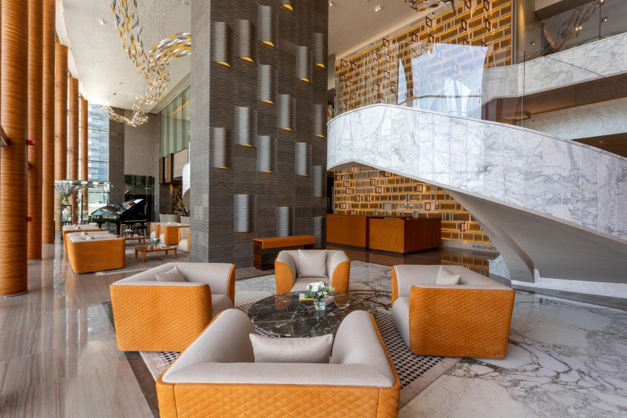 The Bentley Luxury Hotel & Suites Ντόχα Εξωτερικό φωτογραφία The lobby of the hotel