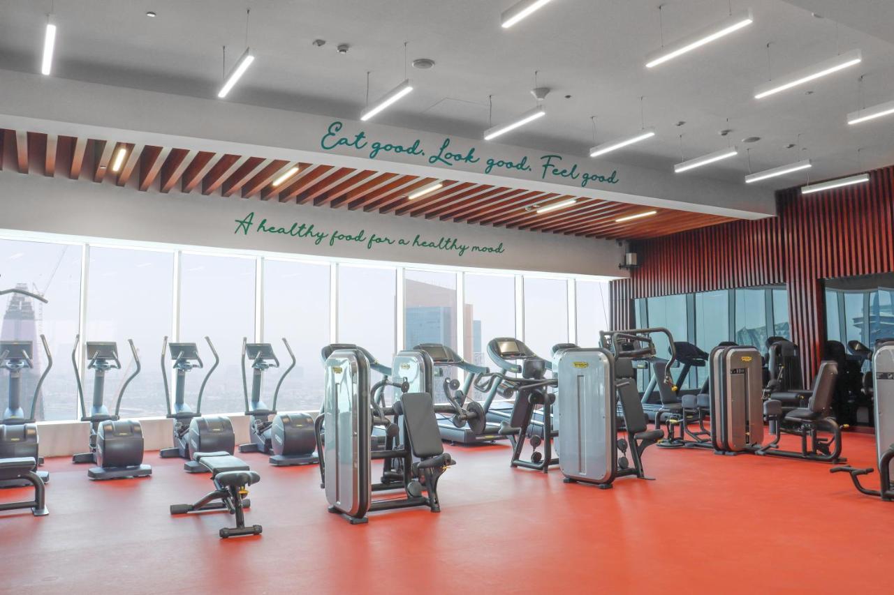 The Bentley Luxury Hotel & Suites Ντόχα Εξωτερικό φωτογραφία The gym at the 10th floor